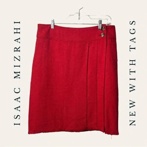 0381W.‎ ISAAC MIZRAHI KNITTED WRAP MIDI SKIRT RED IN COLOR SIZE 14 BUTTON DETAIL